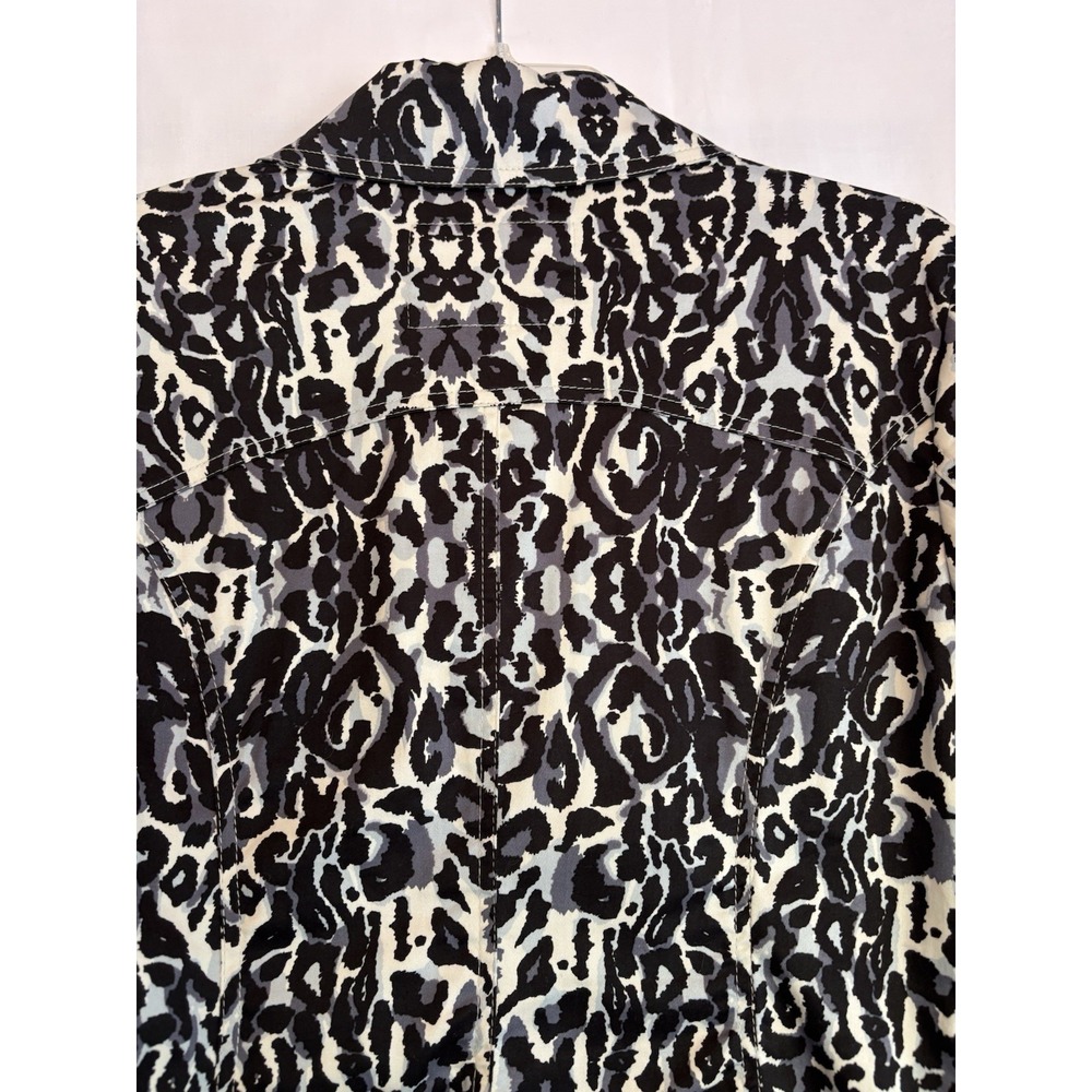 Live a Little Women's M Animal Print Collared Button-Down Long Sleeve Blouse M - Picture 2 of 6